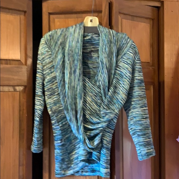 Slinky top - Picture 1 of 3